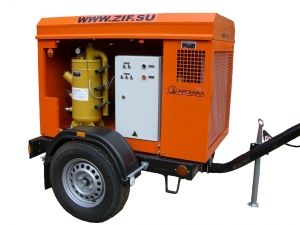 Винтовой компрессор  ЗИФ-СВЭ-5/1,0 в кожухе на шасси