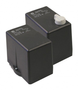 R 4996110673 Прессостат Condor MDR3/11 3х1/4"F+1х3/8"F, 6,3А, 380В (аналог 7250450000) для 100lb40 фото