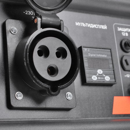 Бензиновый генератор  GRS 7500 E