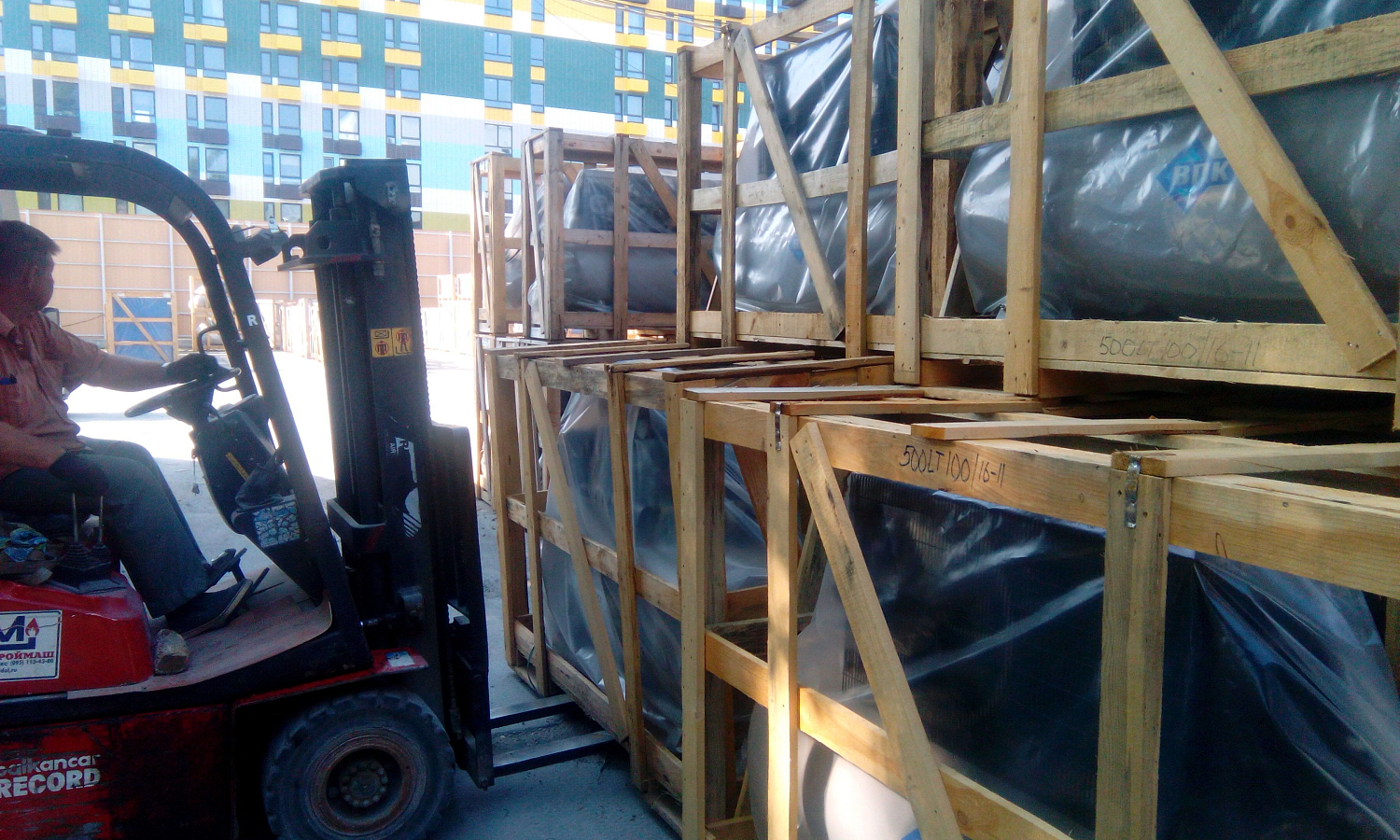 Отгрузка поршневого компрессора Remeza СБ4/Ф-500.LT100/16 и запчастей