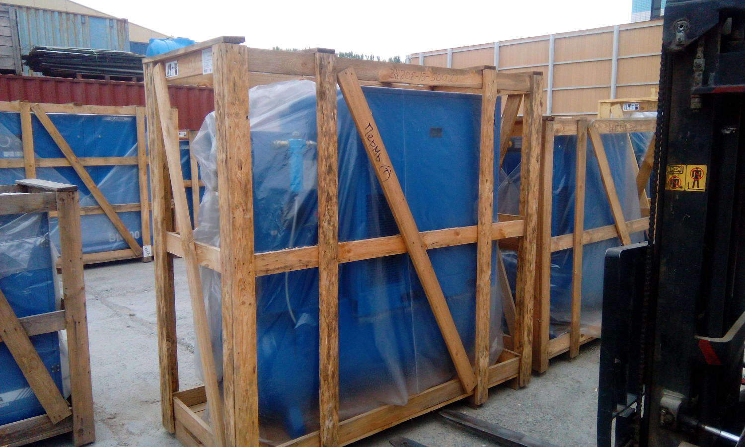 Отгрузка поршневого и винтового компрессоров в транспортную компанию